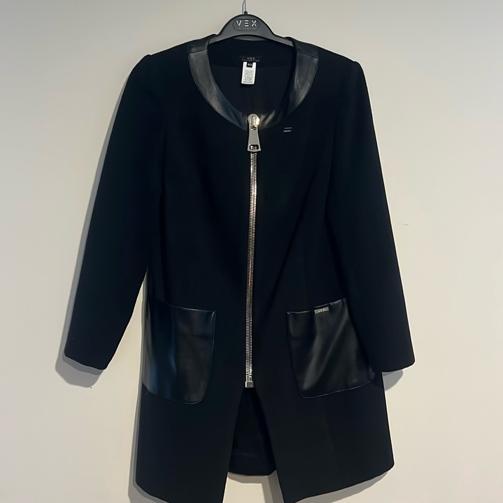 ♻️ VEX Collection Black Zipper Coat